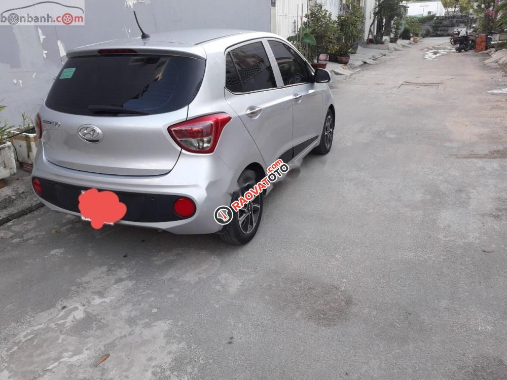 Bán Hyundai i10 Grand 1.0 MT đời 2017, màu bạc, giá tốt-4