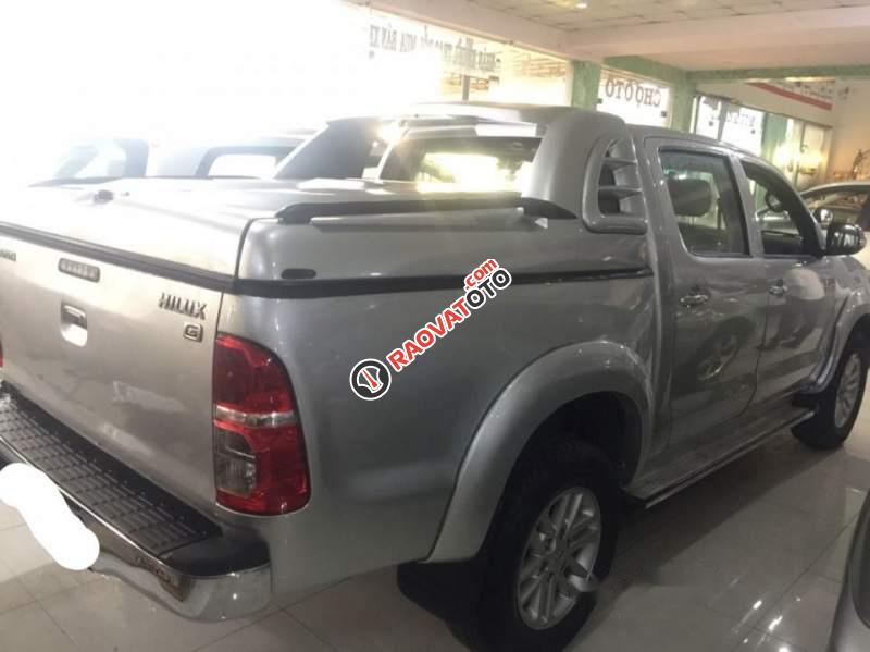 Bán Toyota Hilux 3.0 2012, máy dầu, 2 cầu-3