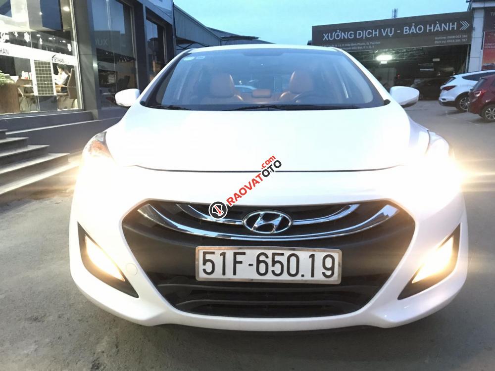 Bán Hyundai I30 1.6AT, màu trắng, số tự động, nhập Hàn Quốc 2014, biển Sài Gòn đi 49000km-7