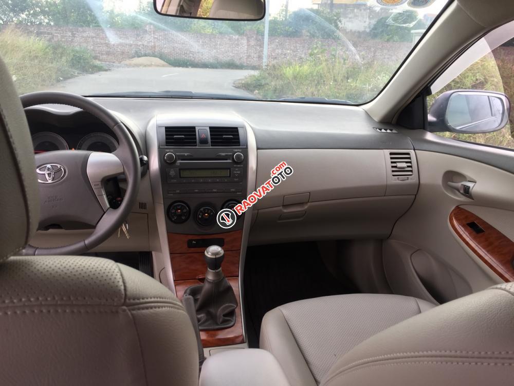 Bán Toyota Corolla Altis 1.8 đời 2009, màu đen. Giá chỉ 395tr-4