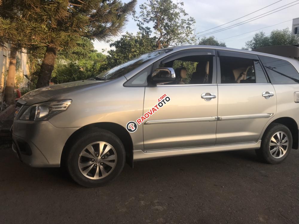 Cần bán gấp Toyota Innova 2016 số tự động-3