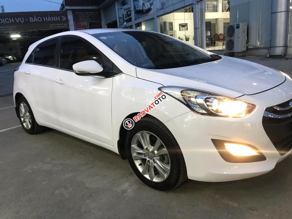 Bán Hyundai I30 1.6AT, màu trắng, số tự động, nhập Hàn Quốc 2014, biển Sài Gòn đi 49000km-8