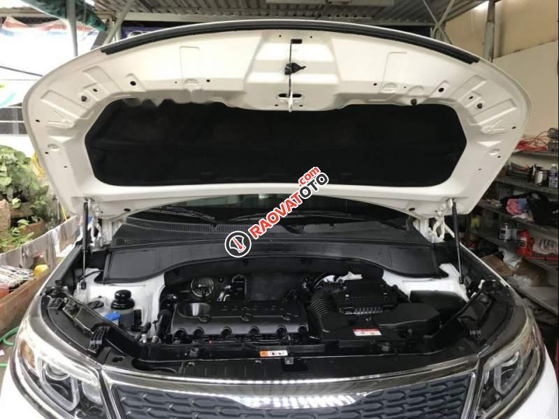 Cần bán Kia Sorento 2.4 năm sản xuất 2016, màu trắng-4
