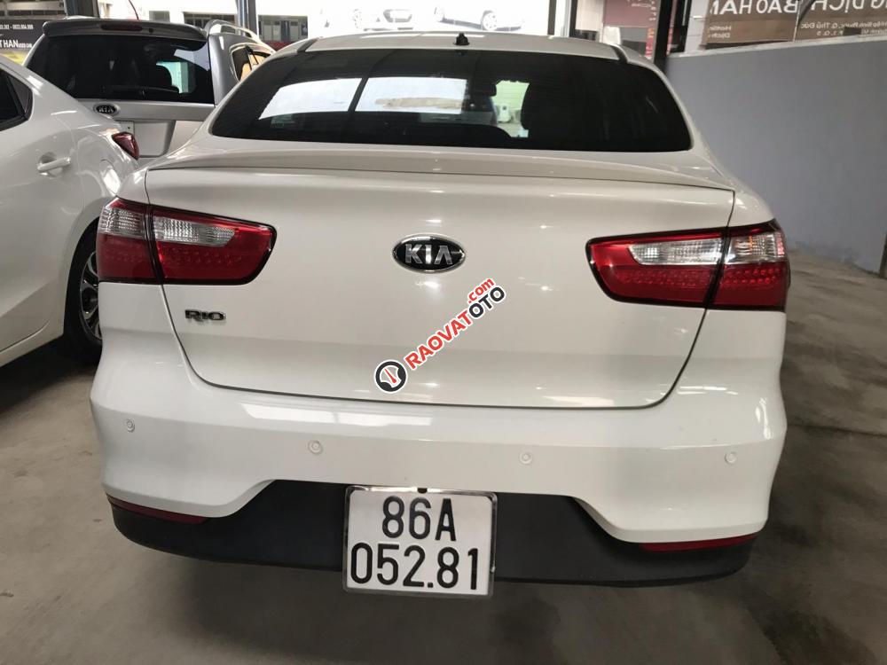 Bán Kia Rio sedan 1.4AT màu trắng, nhập Hàn Quốc 2016 biển tỉnh đi 47000km-0
