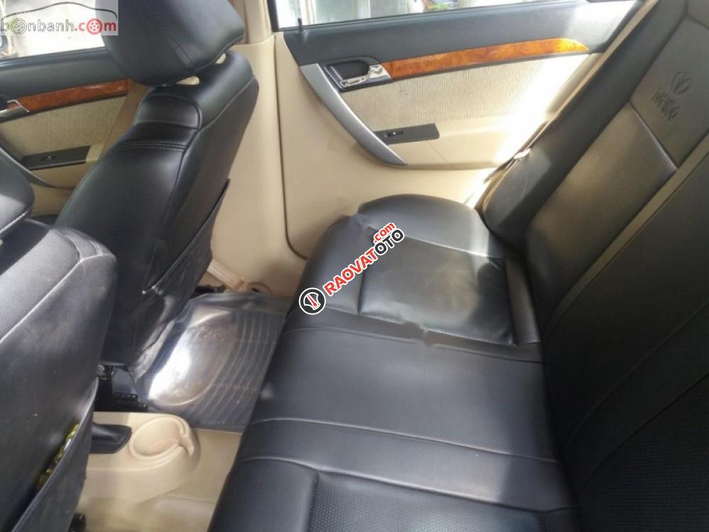 Cần bán xe Daewoo Gentra sx năm 2010, màu trắng, 220 triệu-0