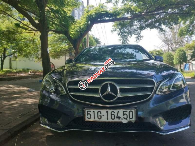 Cần bán xe Mercedes E250 AMG đời 2016, màu xanh  -0