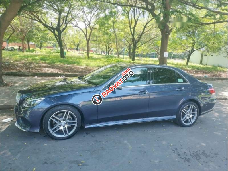 Cần bán xe Mercedes E250 AMG đời 2016, màu xanh  -2