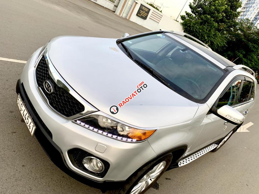 Sorento Limited 2013 số sàn hai cầu màu bạc 8 chỗ, hàng full đủ đồ chơi, gầm cao-3