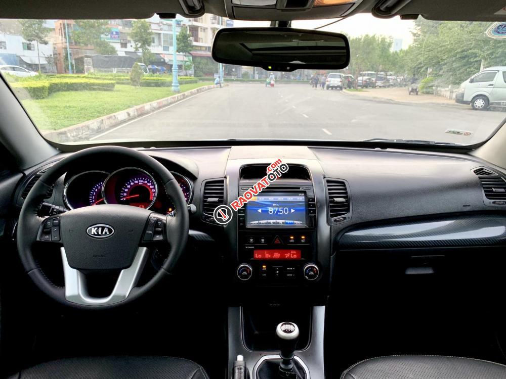 Sorento Limited 2013 số sàn hai cầu màu bạc 8 chỗ, hàng full đủ đồ chơi, gầm cao-1