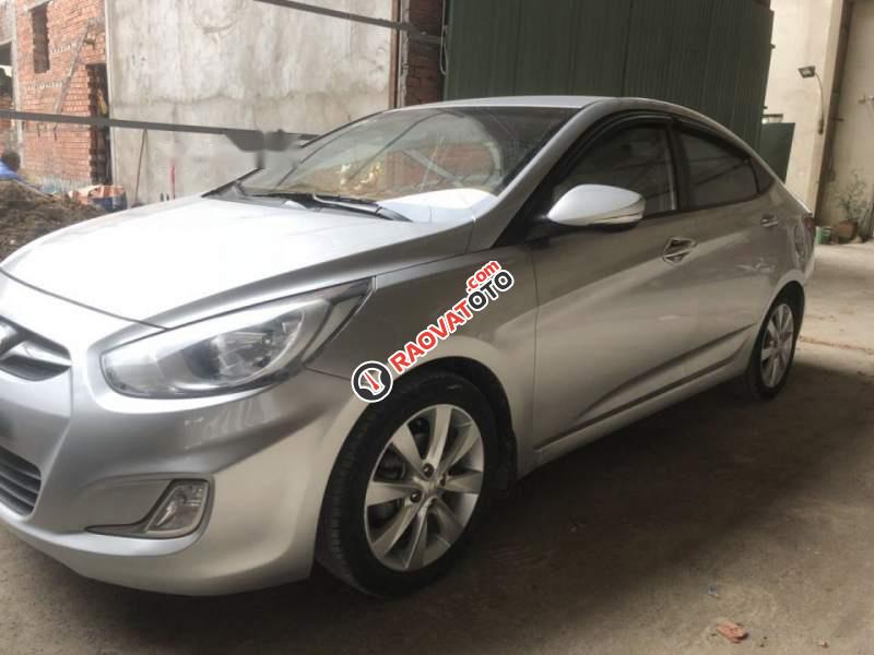 Cần bán Hyundai Accent AT 2012, xe đẹp keng-0