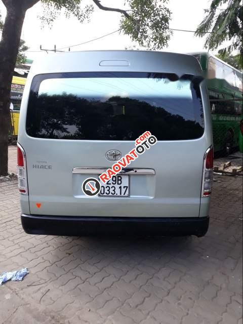 Bán Toyota Hiace 16 chỗ, đời 2008, máy dầu, ngân hàng thanh lý xe chạy cực ít-0