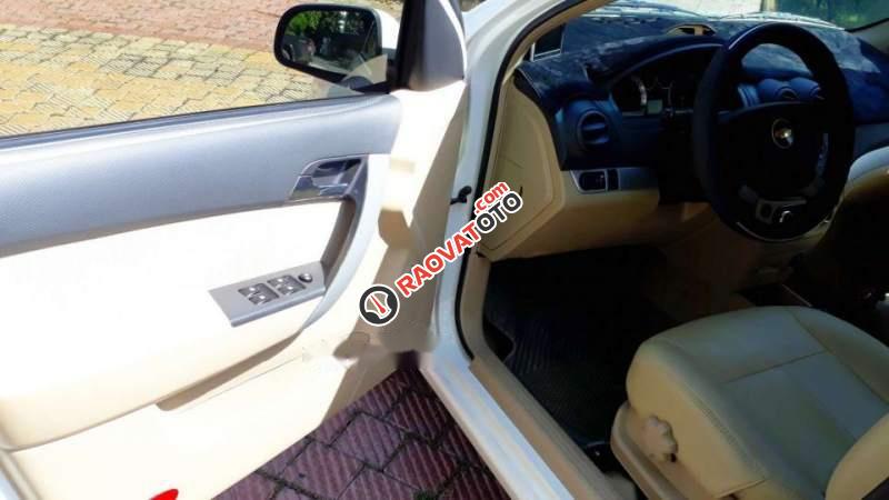 Cần bán xe Chevrolet Aveo MT đời 2015, đăng ký 8- 2015-3