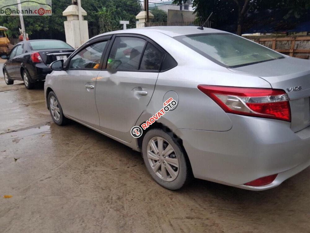 Bán ô tô Toyota Vios E 1.5MT đời 2014, màu bạc-3