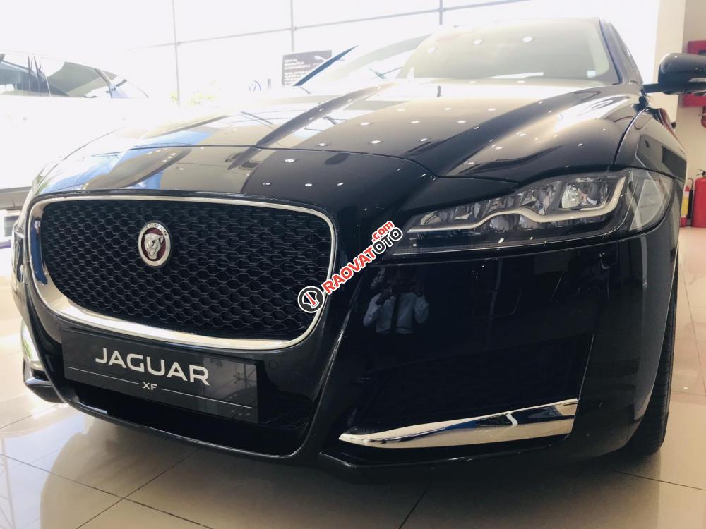 Bán xe Jaguar XF Prestige màu đen, lh 0938302233 xe 2018, giao ngay tặng bảo dưỡng, bảo hành-0