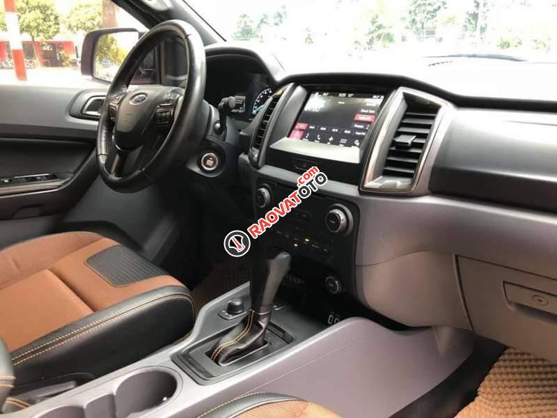 Bán xe Ford Ranger Wildtrak 3.2AT năm 2017 còn mới-4
