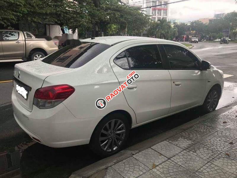 Gia đình bán Mitsubishi Attrage CVT sản xuất năm 2017, màu trắng, nhập khẩu-1