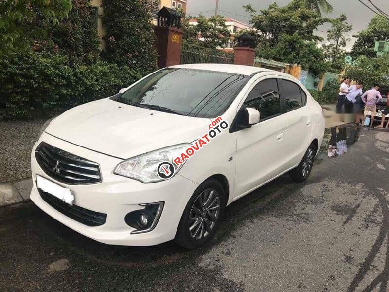 Gia đình bán Mitsubishi Attrage CVT sản xuất năm 2017, màu trắng, nhập khẩu-3