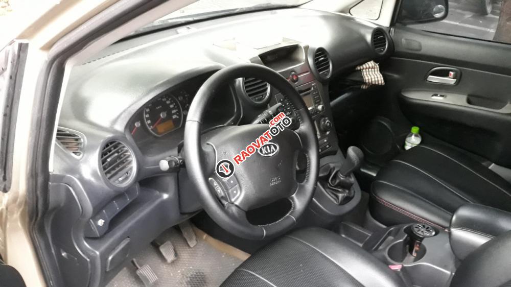 Gia đình cần bán Kia Carens đời 2011, bản đủ, máy 2.0,cửa nóc, màu vàng cát-4