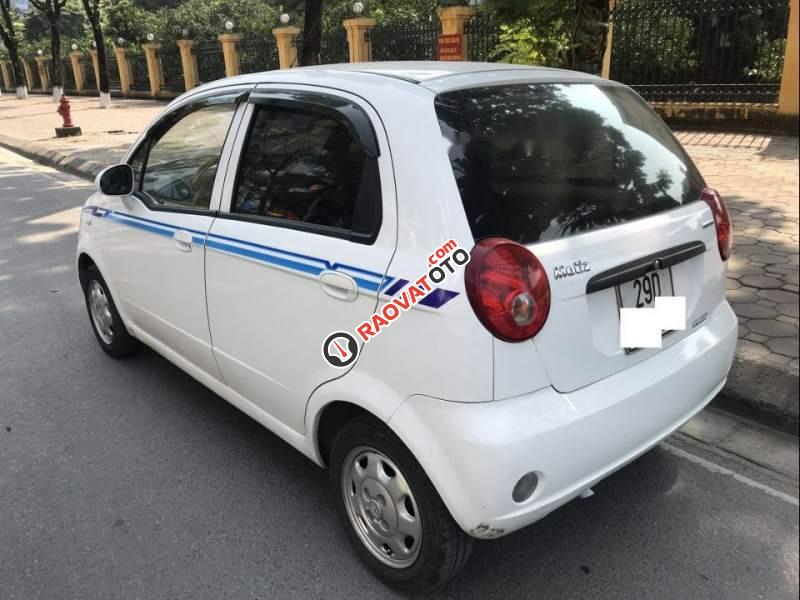 Cần bán Daewoo Matiz 2010, màu trắng, xe nhập số tự động-2