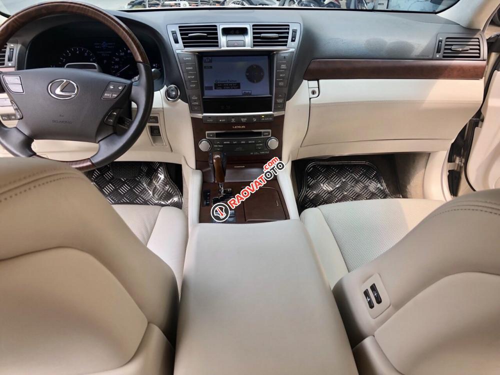 Bán xe Lexus LS 460L 2011 màu vàng-5