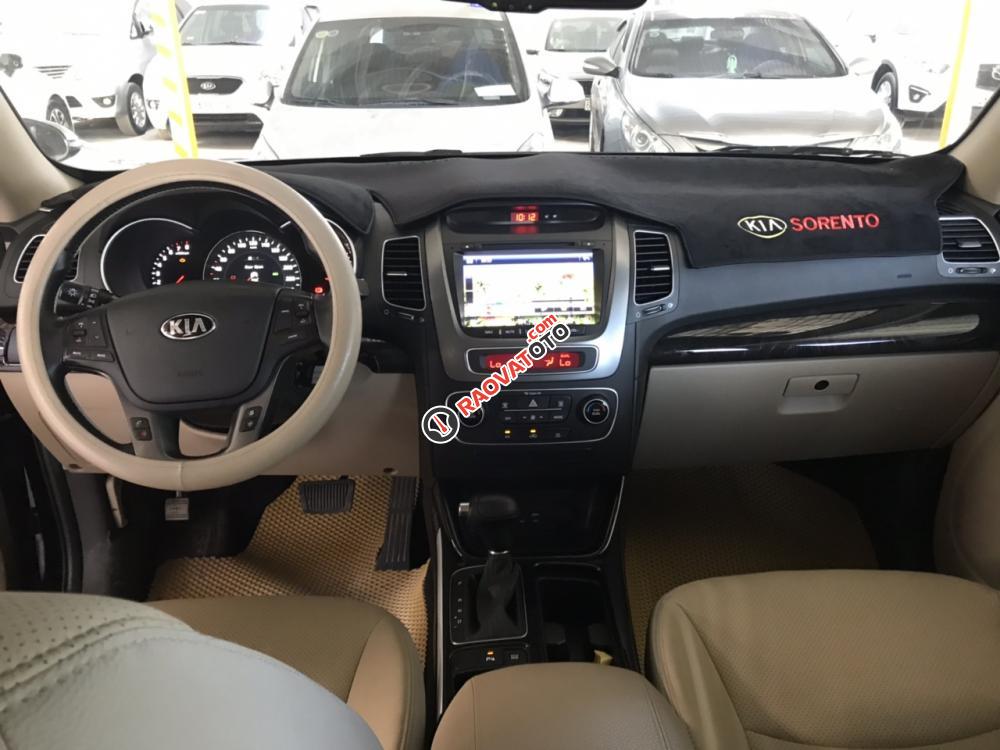 Bán xe Kia Sorento 2.4 GAT 2016, còn TL, có hỗ trợ vay NH-5