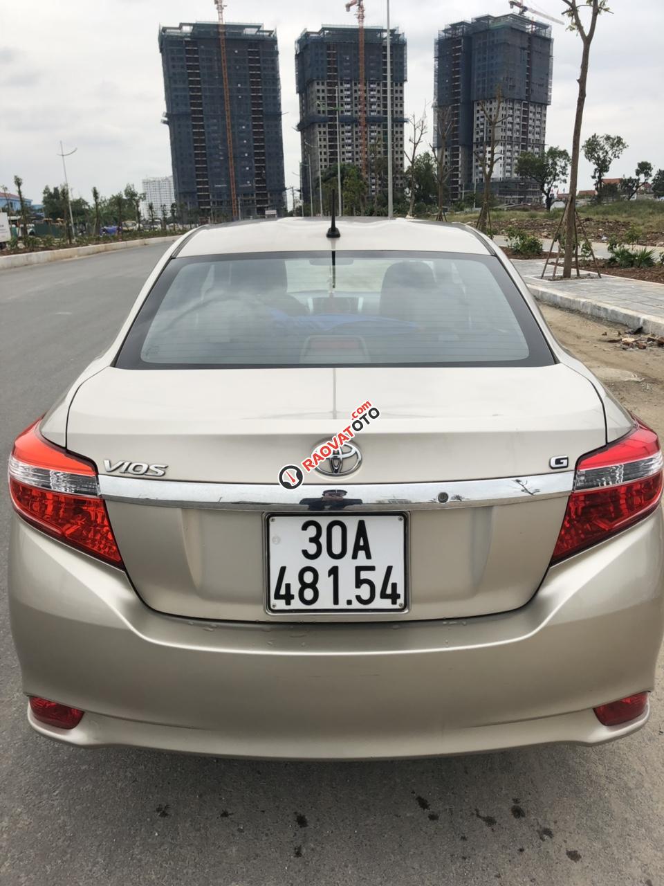 Bán xe Vios G AT 2016 chính chủ gia đình đi nên còn rất mới-2