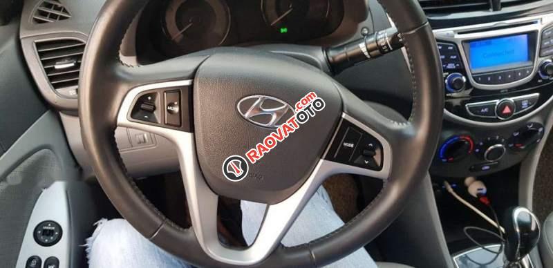 Cần bán lại xe Hyundai Accent Blue năm 2013, màu trắng, nhập khẩu nguyên chiếc chính chủ, giá 455tr-1