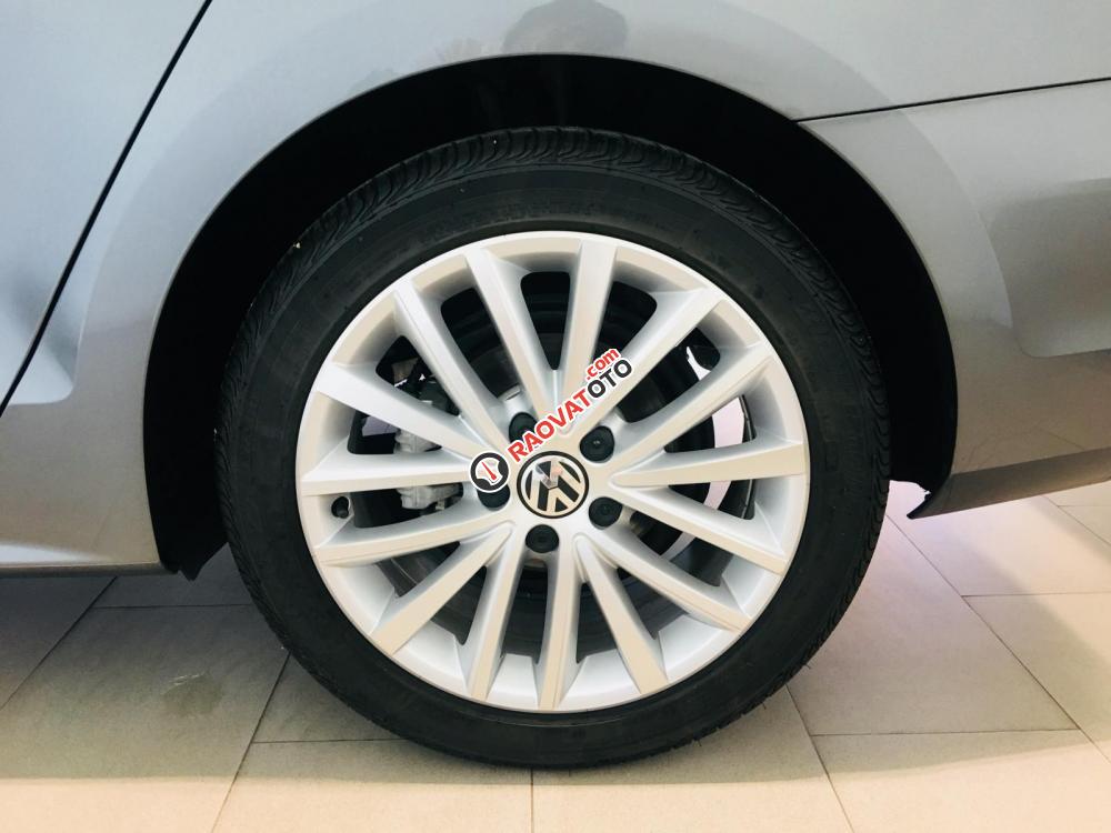 Volkswagen Jetta chiếc xe lý tưởng nhất năm 2018, nhập khẩu nguyên chiếc. LH: 0942050350-2