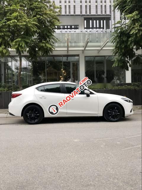 Bán xe Mazda 3 1.5 Facelift năm 2017, màu trắng giá cạnh tranh-2