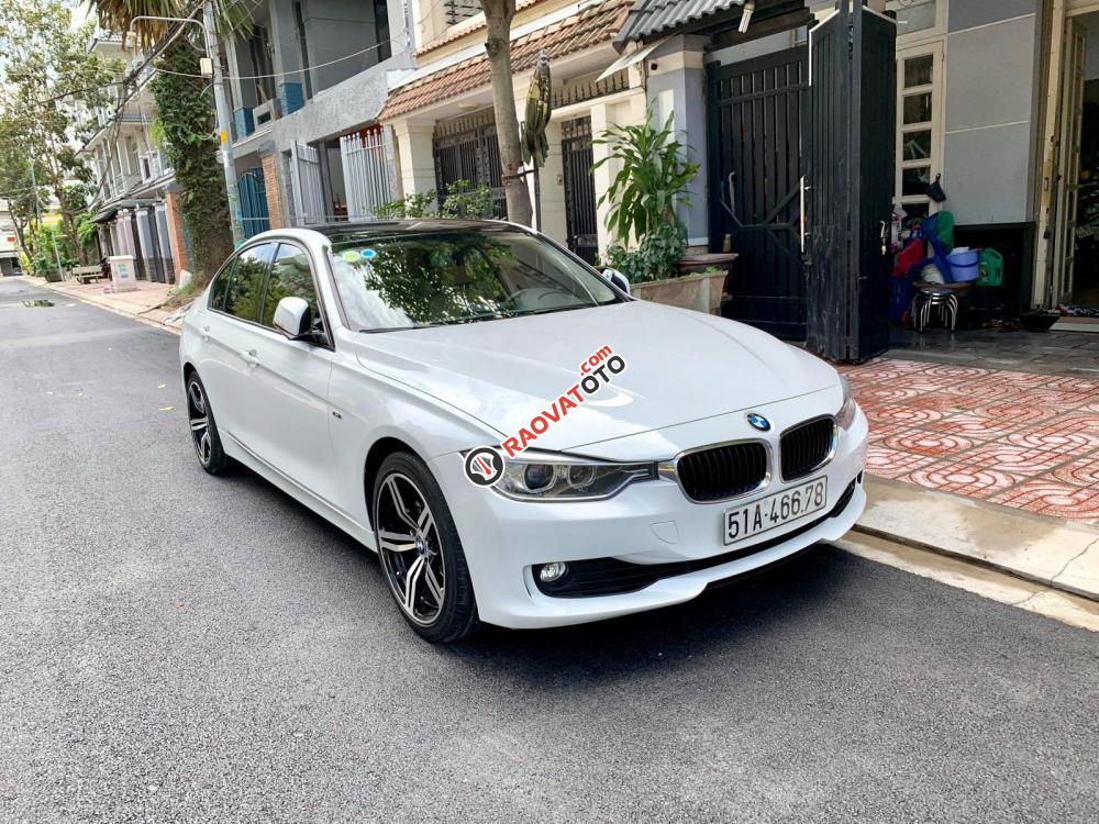 Bán xe BMW 3 Series 320i đời 2012, màu trắng, xe nhập-1