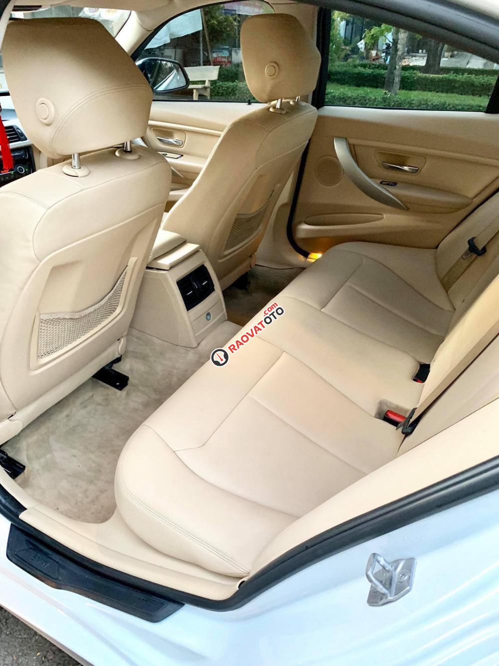 Bán xe BMW 3 Series 320i đời 2012, màu trắng, xe nhập-8