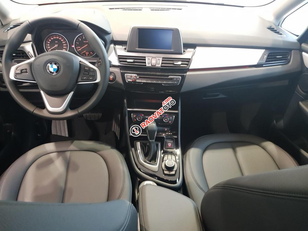 BMW 218i 7 chỗ giá tốt, nhập khẩu nguyên chiếc từ Đức, xe giao ngay-0
