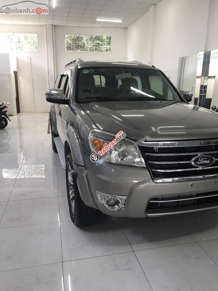 Bán Ford Everest 4x2 MT năm 2011, màu xám số sàn-1