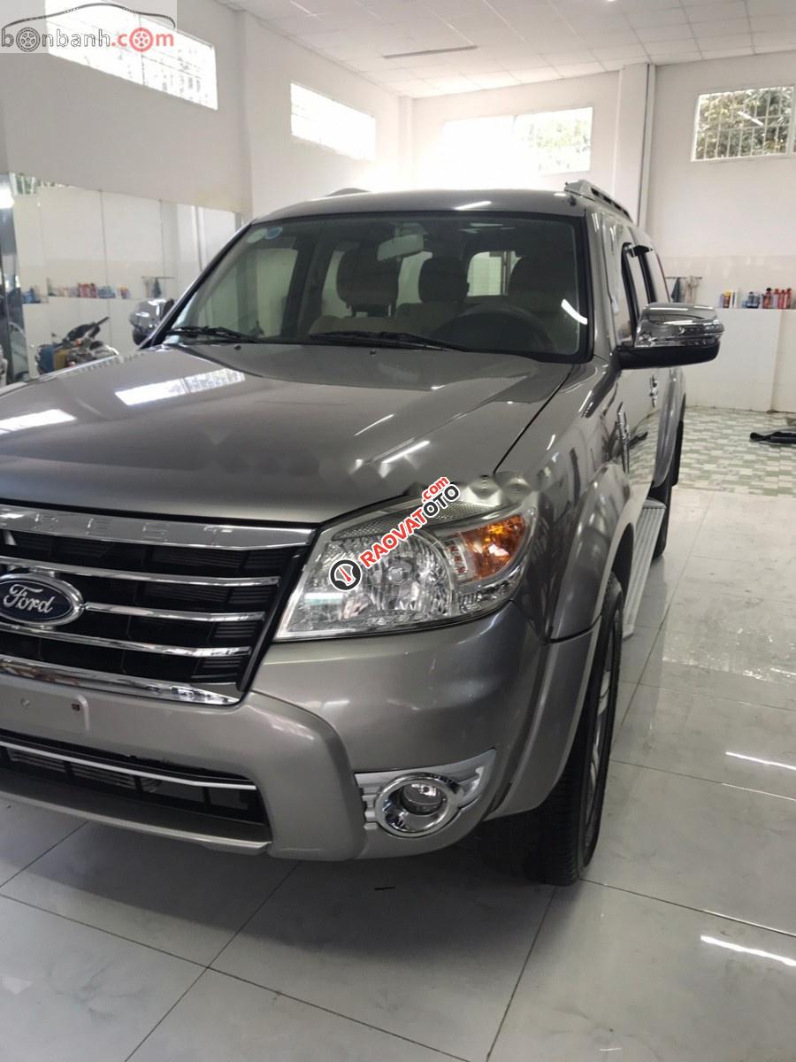 Bán Ford Everest 4x2 MT năm 2011, màu xám số sàn-2