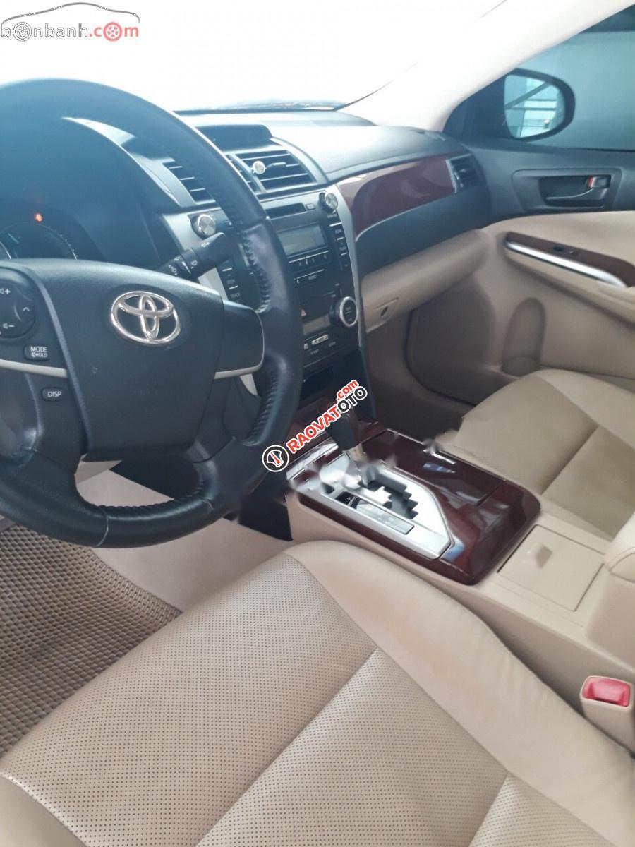 Cần bán Toyota Camry 2.0 đời 2014, màu đen, xe nhập như mới-2