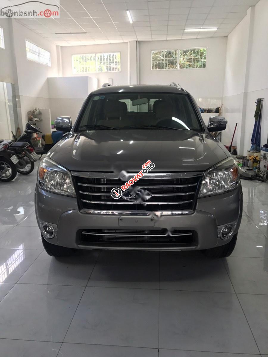 Bán Ford Everest 4x2 MT năm 2011, màu xám số sàn-0