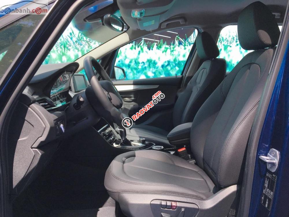 Bán xe BMW 2 Series 218i Gran Tourer năm sản xuất 2018, màu xanh lam, nhập khẩu -1