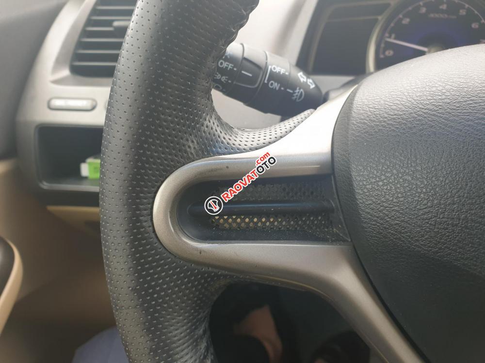 Cần bán gấp Honda Civic 1.8 đăng ký 2009, màu ghi vàng, mới 95%, giá tốt 410tr-6