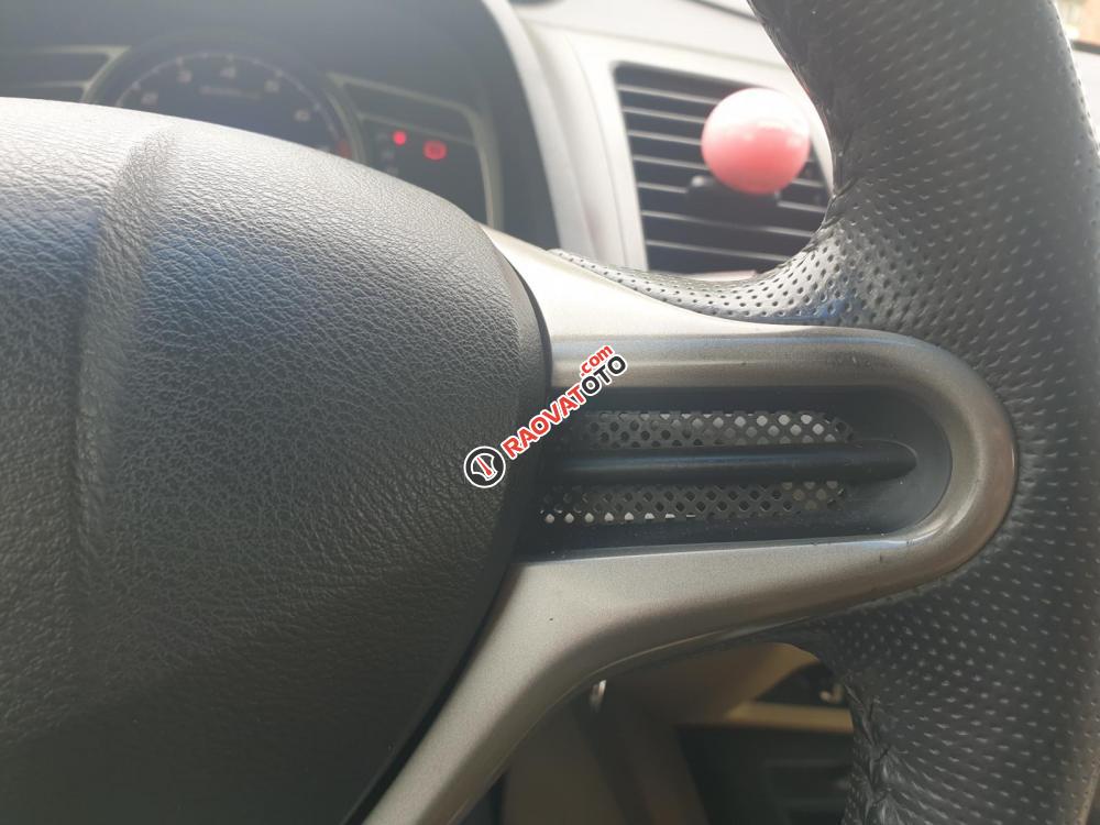 Cần bán gấp Honda Civic 1.8 đăng ký 2009, màu ghi vàng, mới 95%, giá tốt 410tr-7