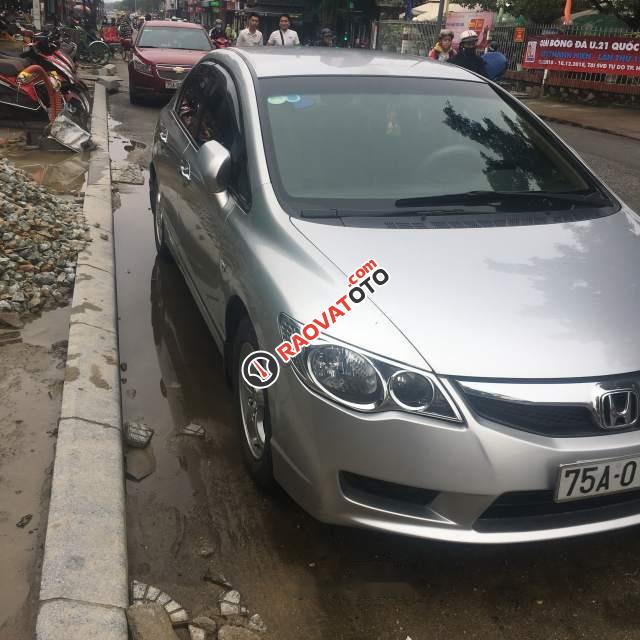 Cần bán gấp Honda Civic 1.8MT đời 2011, màu bạc số sàn-2