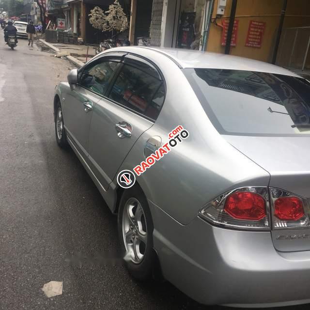 Cần bán gấp Honda Civic 1.8MT đời 2011, màu bạc số sàn-3