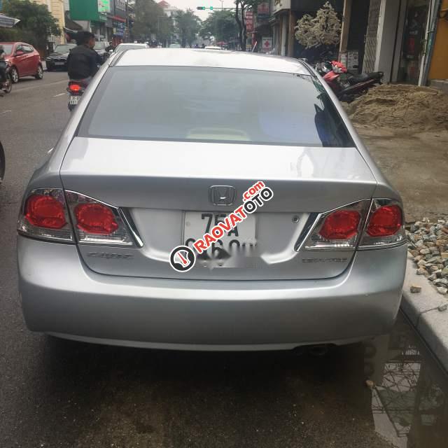 Cần bán gấp Honda Civic 1.8MT đời 2011, màu bạc số sàn-4