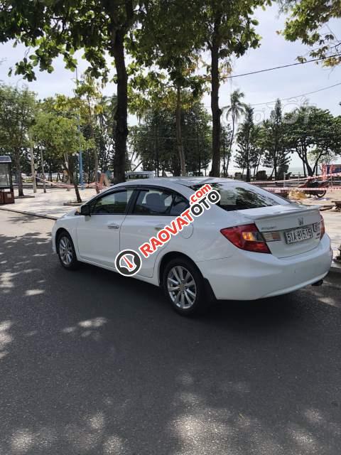 Cần bán xe Honda Civic 2.0AT sản xuất 2014, màu trắng-0