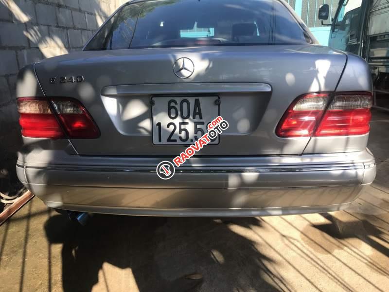 Cần bán lại xe Mercedes E240 đời 2001, màu bạc, nhập khẩu, 190tr-4