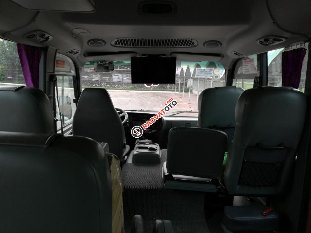 Cần bán xe Hyundai County Limousine đời 2015, hai màu-2