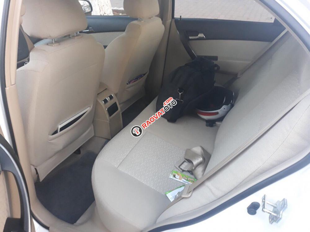 Bán Chevrolet Aveo năm 2014 màu trắng, giá tốt-3