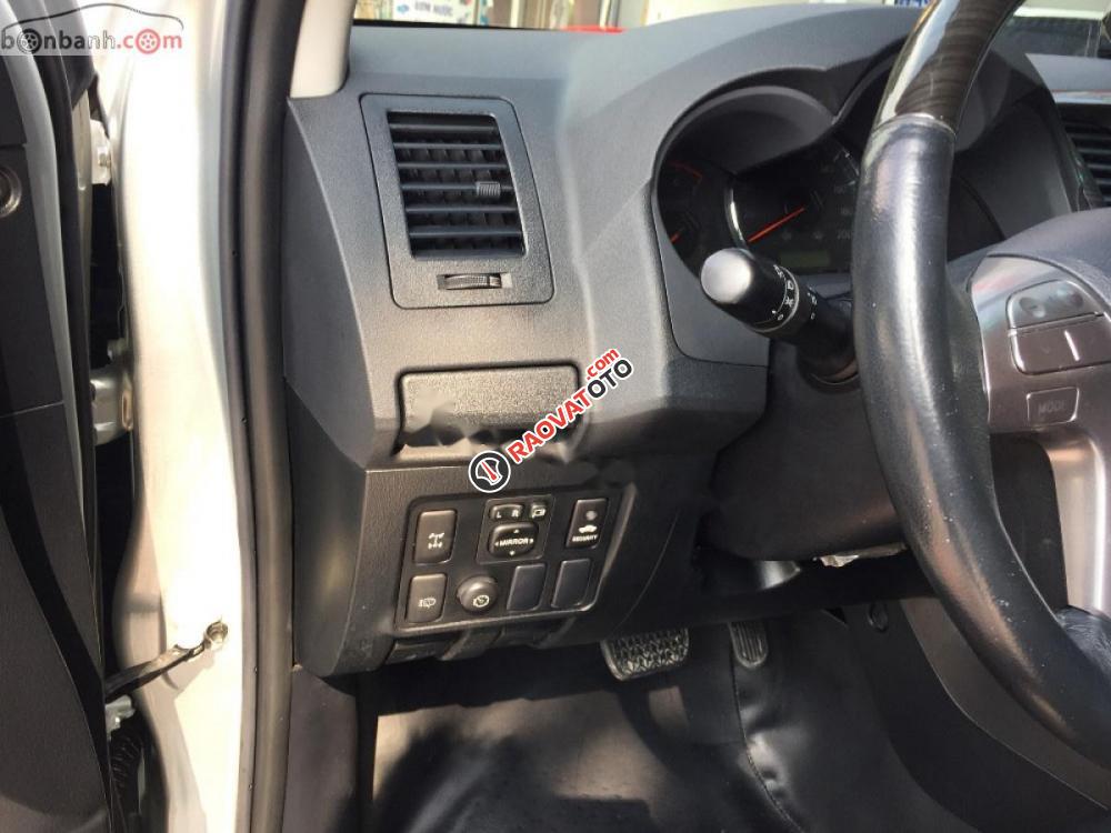 Cần bán lại xe Toyota Fortuner 2.7V 4x4 AT đời 2014, màu bạc, giá chỉ 765 triệu-6