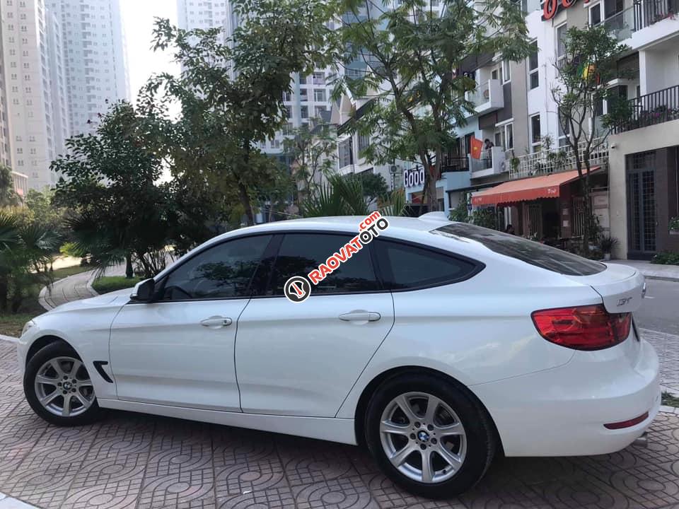 Bán xe BMW 3 Series 320i GT sản xuất năm 2014, màu đen-6