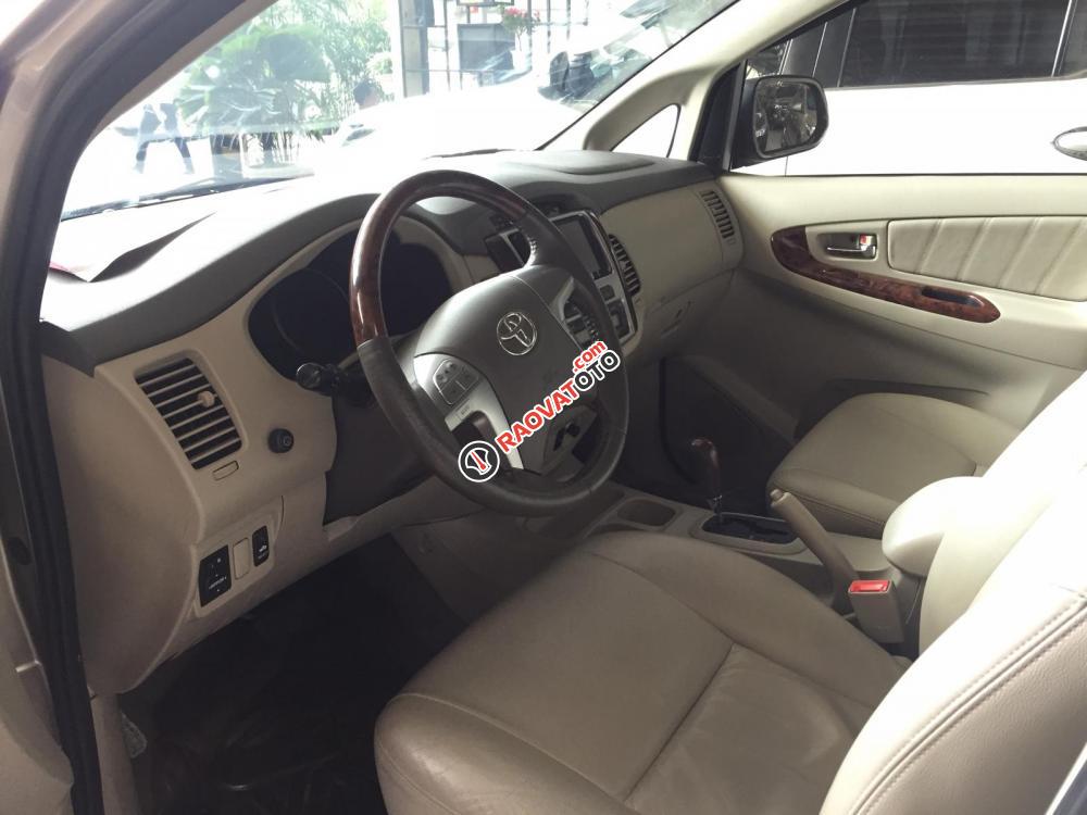 Bán xe Toyota Innova V, đời 2012 tự động-3