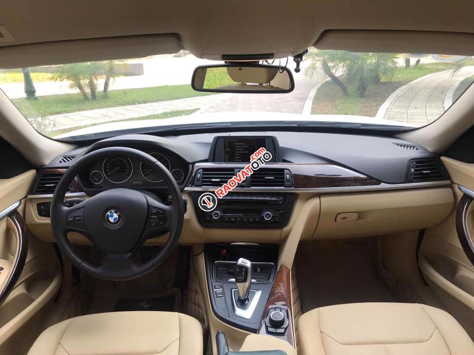 Bán xe BMW 3 Series 320i GT sản xuất năm 2014, màu đen-3